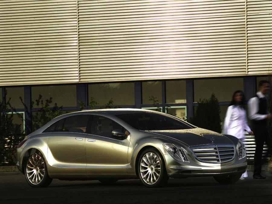  Mercedes-Benz F700 Concept 2007 года  (фото 5 из 41)